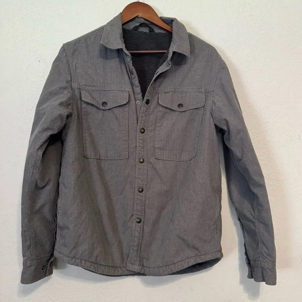 The North Face Gray Heavy Sherpa Lined Campshire Shirt Jacket